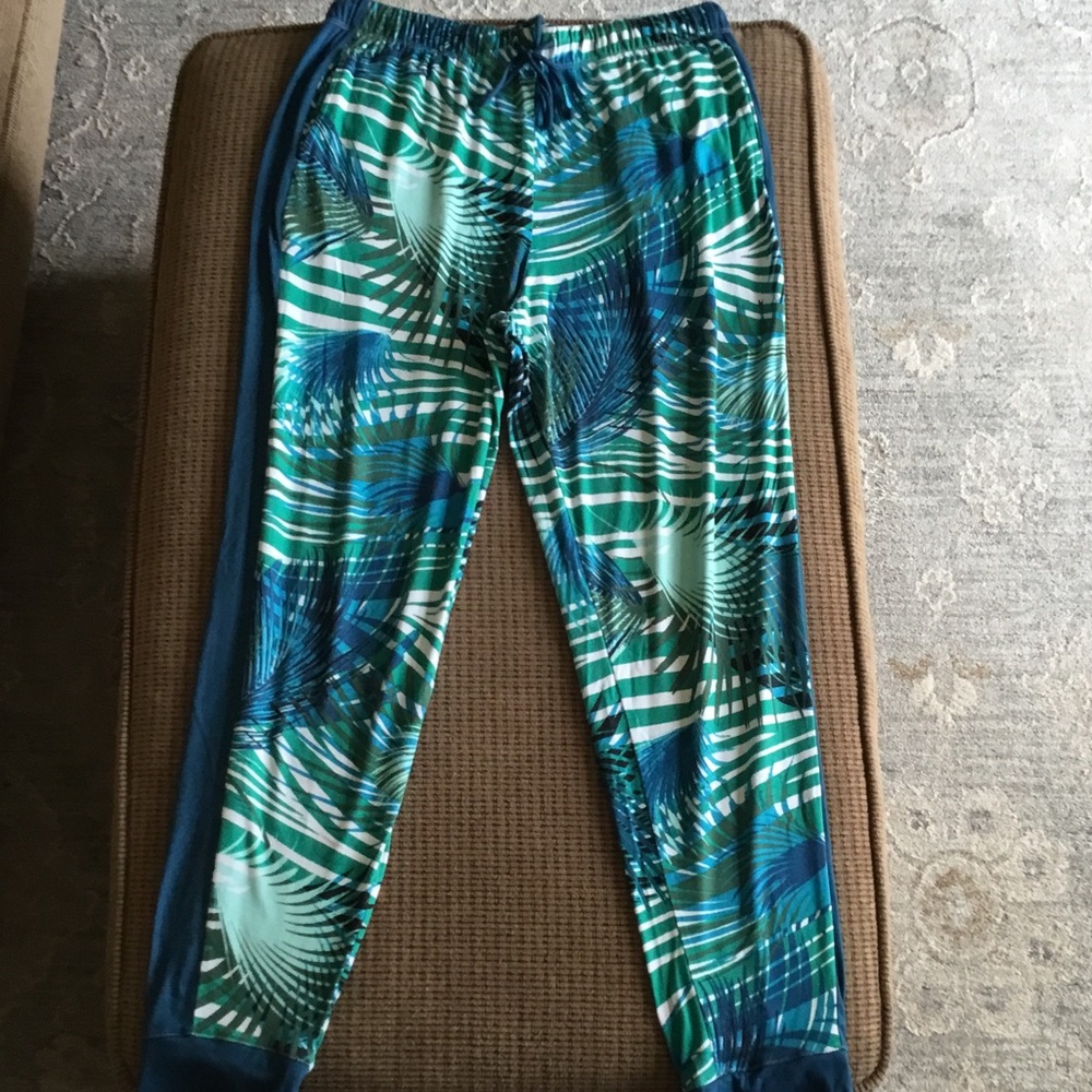 Athleisure Cuddl Duds Blue & Teal Palm-Print Joggers